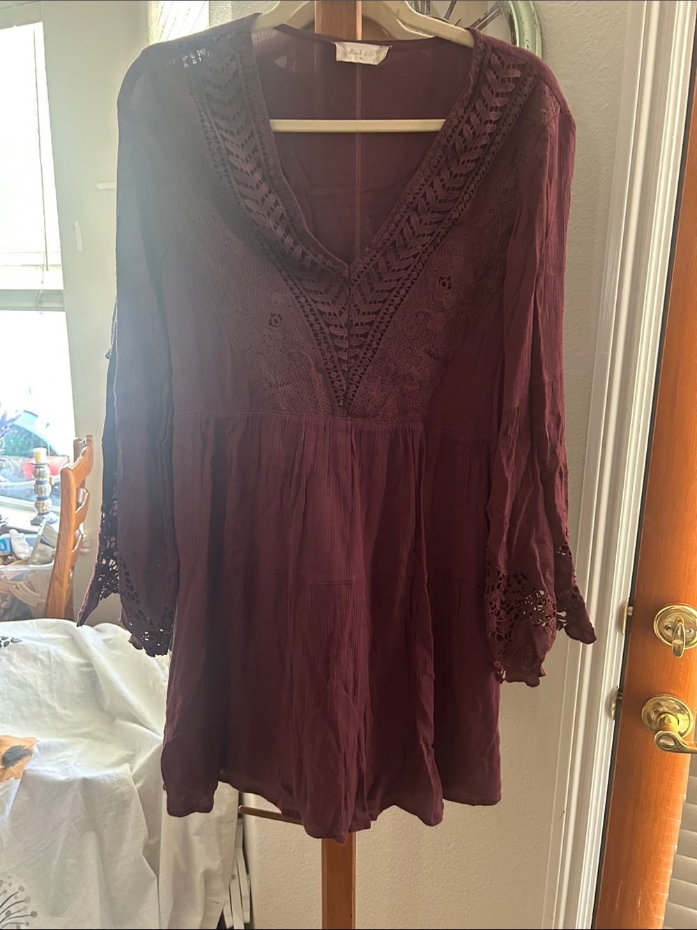 Altar'd State Burgundy Crochet V-Neck Tunic VGUC